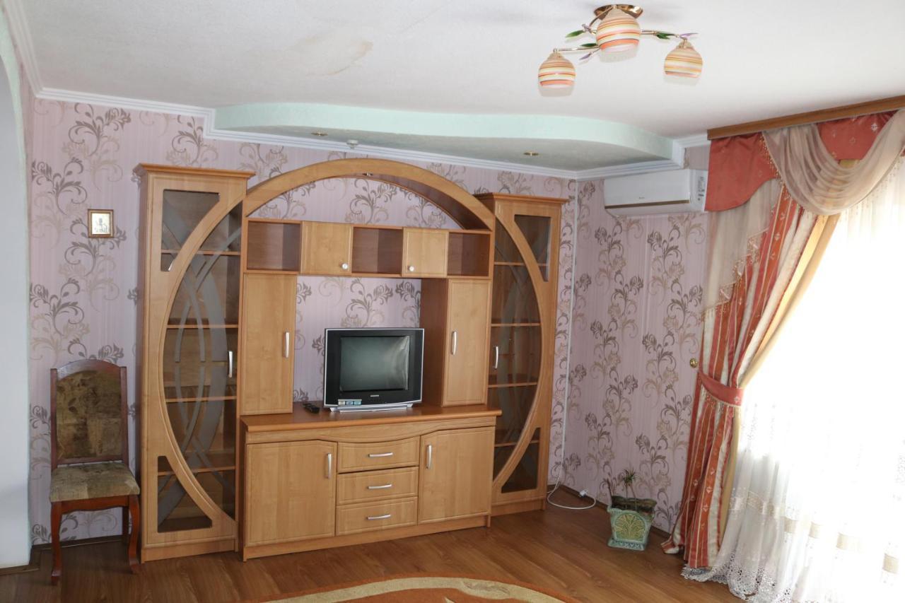Готель ***Феєрія Tyachiv ภายนอก รูปภาพ