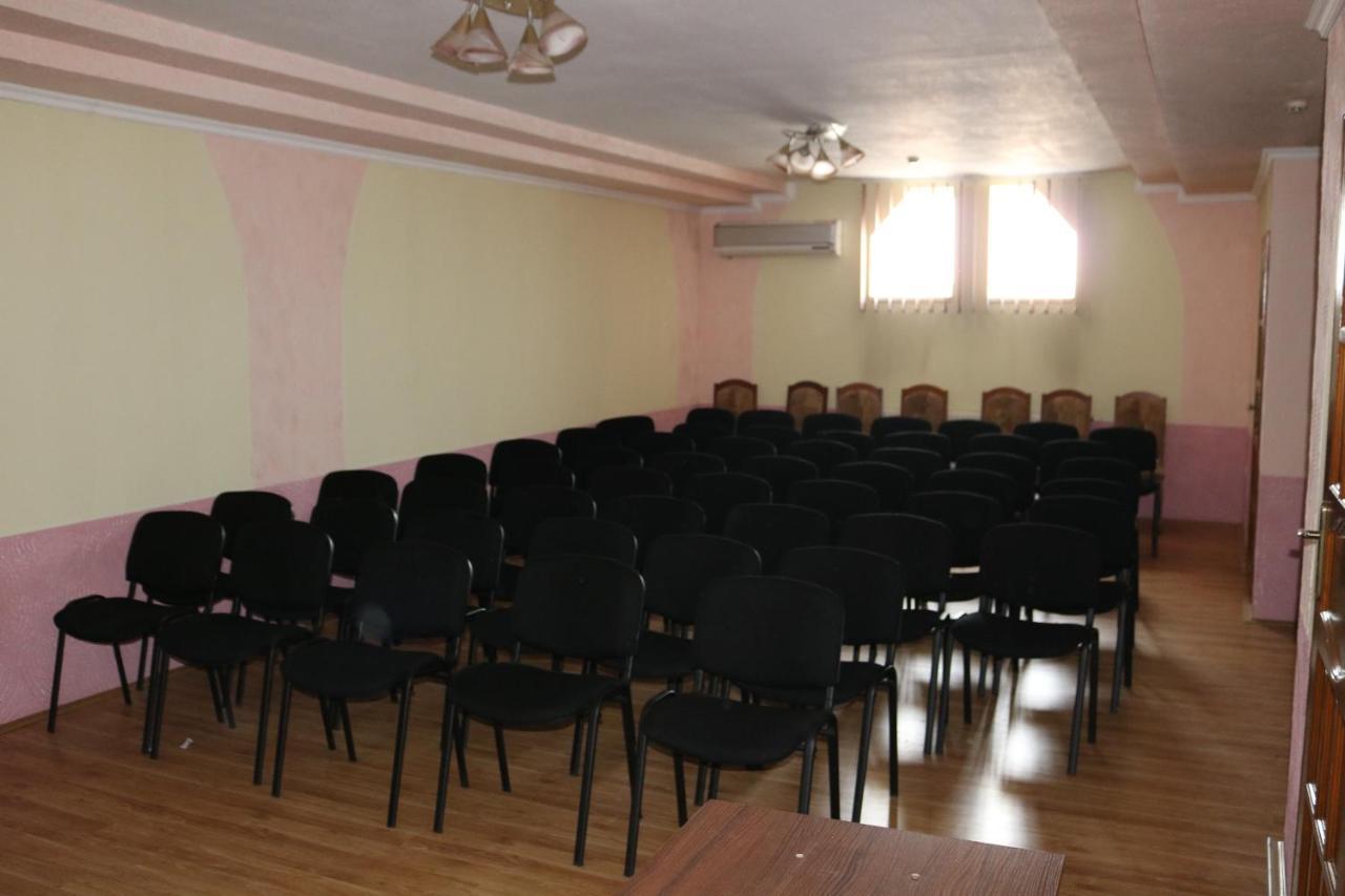 Готель ***Феєрія Tyachiv ภายนอก รูปภาพ