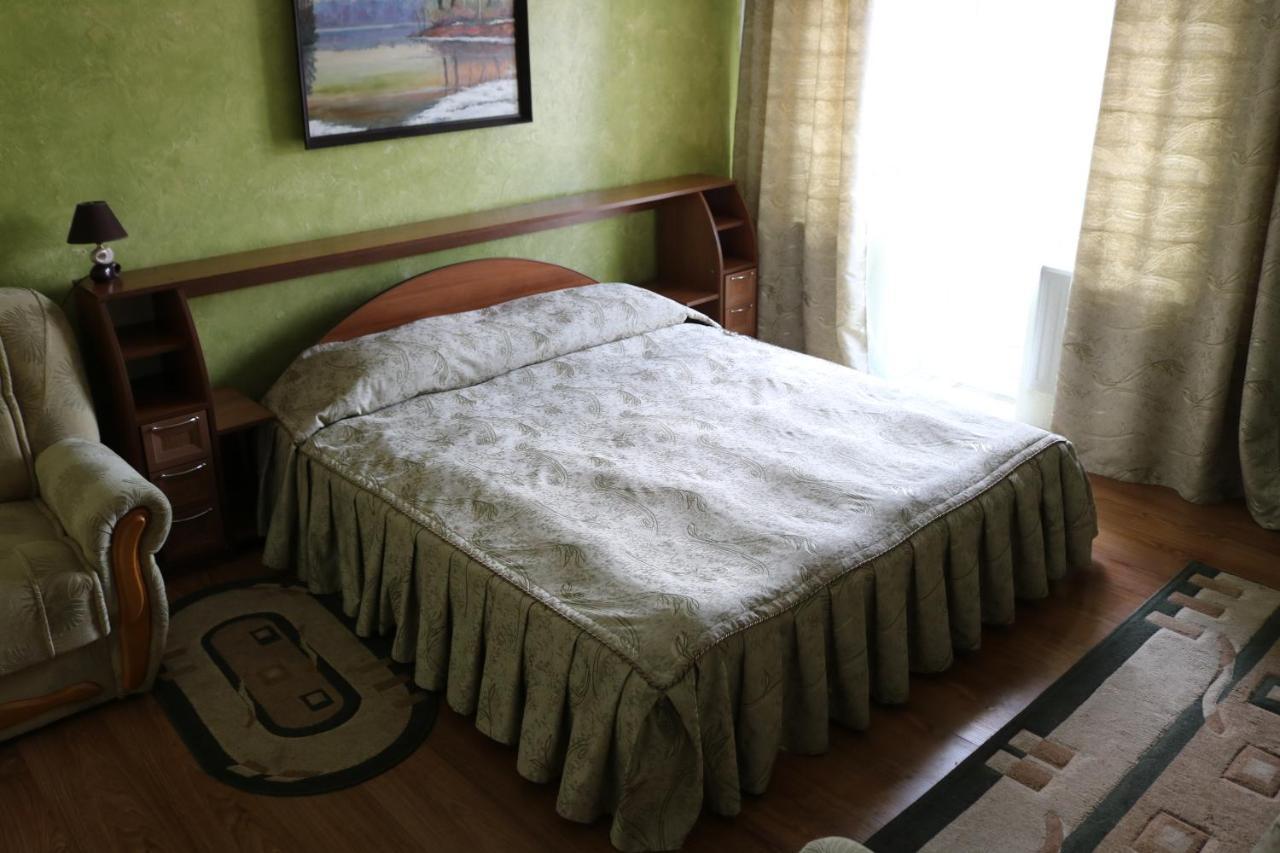 Готель ***Феєрія Tyachiv ภายนอก รูปภาพ